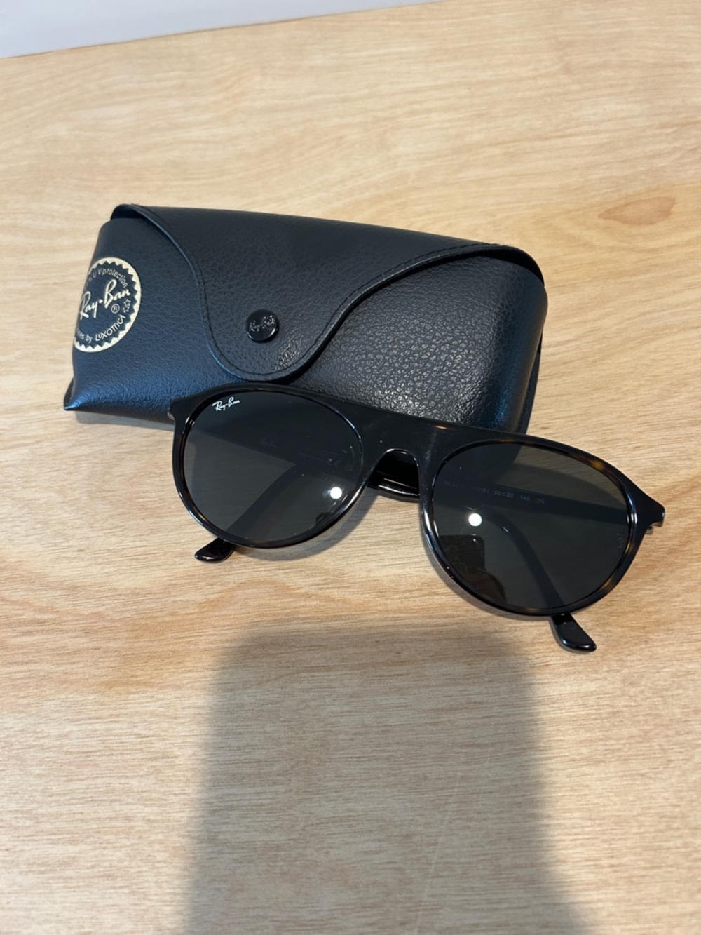 Ray-Ban Tortoise Shell Frame with Black Lenses Women's Sunglasses